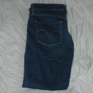 Levi skinny jeans in great condition